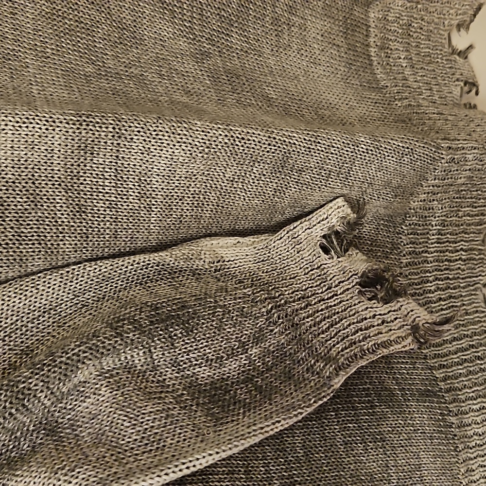 NWOT Sweater - Picture 3 of 3